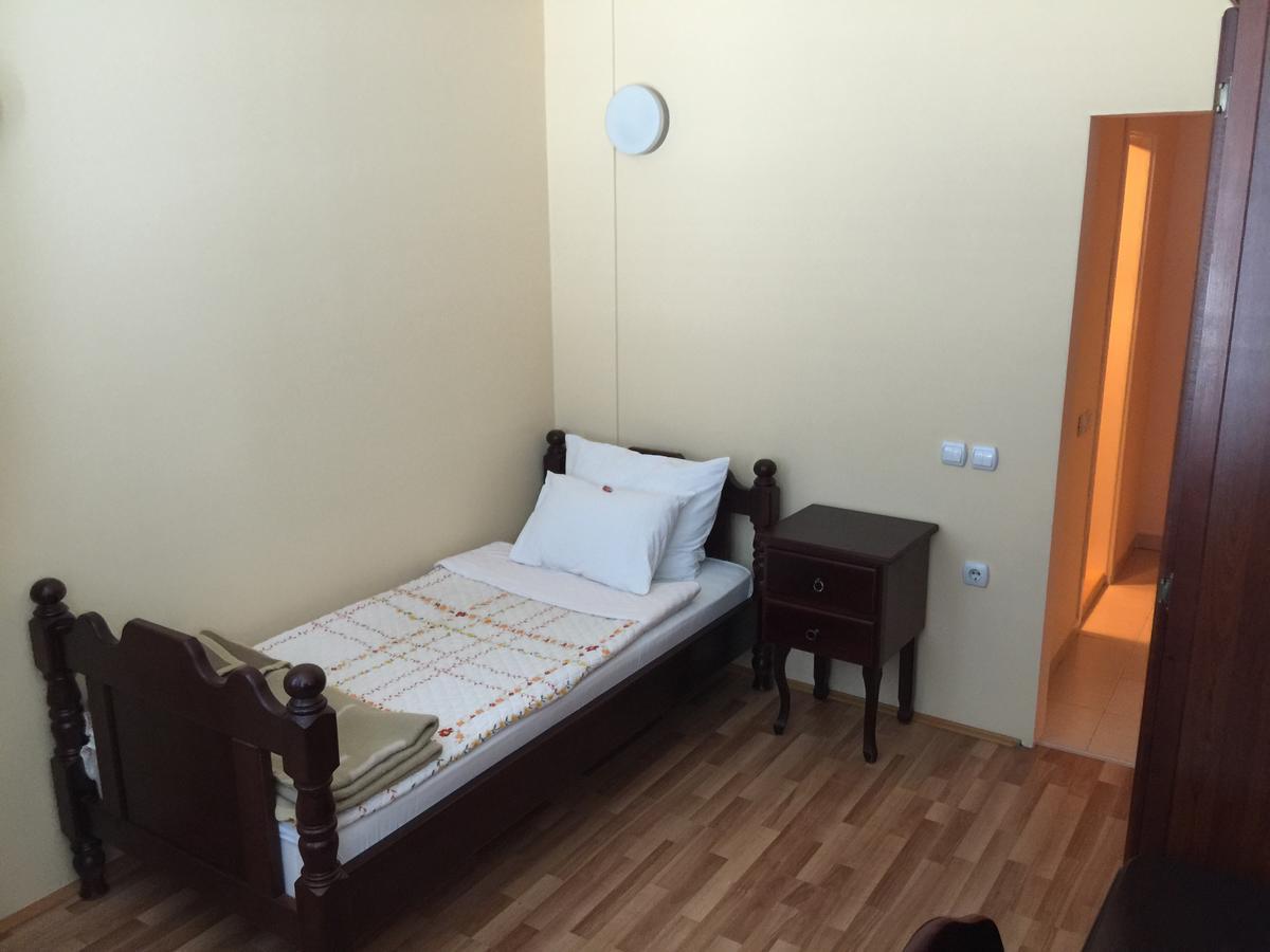 Bed & Breakfast Karavan Raska Экстерьер фото