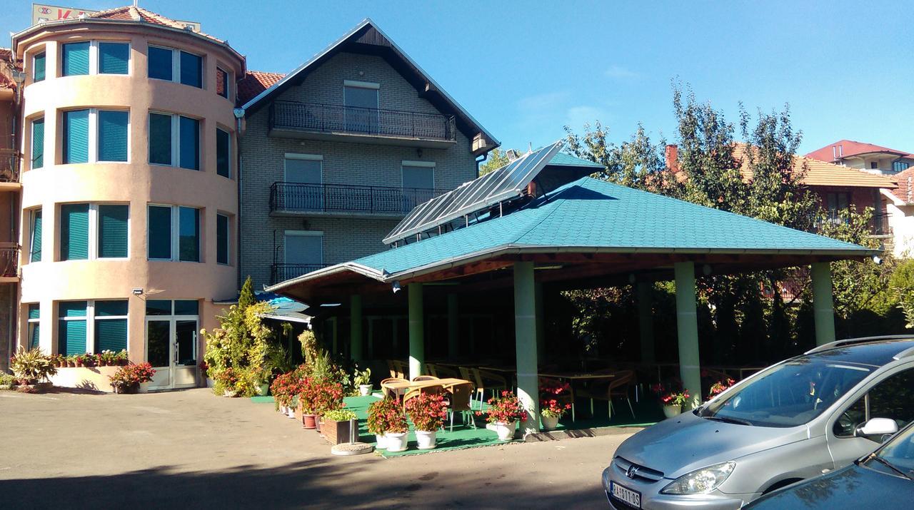 Bed & Breakfast Karavan Raska Экстерьер фото