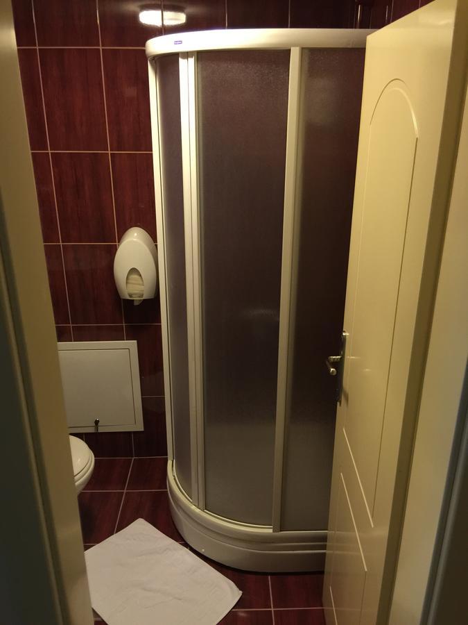 Bed & Breakfast Karavan Raska Экстерьер фото