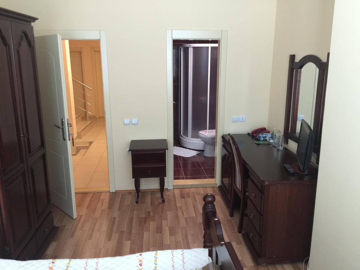Bed & Breakfast Karavan Raska Экстерьер фото