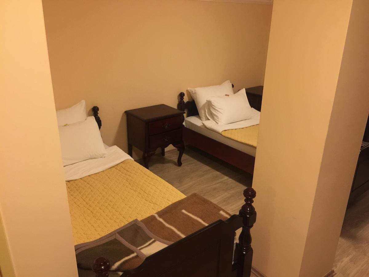 Bed & Breakfast Karavan Raska Экстерьер фото